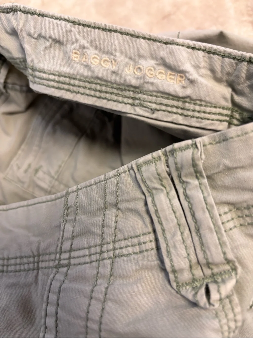 American Eagle Baggy Cargo Pants Green Stretch Utility Size 4 Regular - Picture 8 of 9